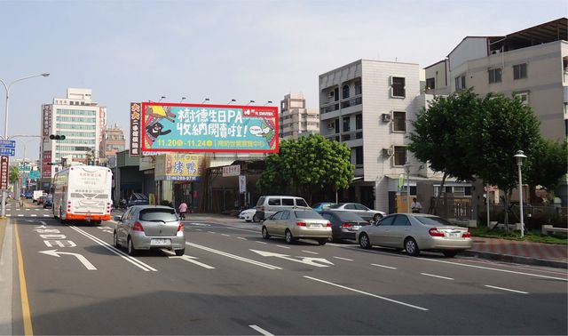 N-0673A鐵架廣告塔-台南市大同路二段437號-德安百貨、文化中心、長榮桂冠酒店廣告看板